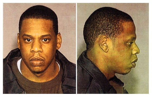 
	
	Jay-Z từng bị bắt vào tháng 12/1999 vì tội tấn công người ở một hộp đêm.